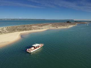 Louer un pinasse cruiser haut de gamme Cap ferret Louer un pinasse cruiser haut de gamme Cap ferret
